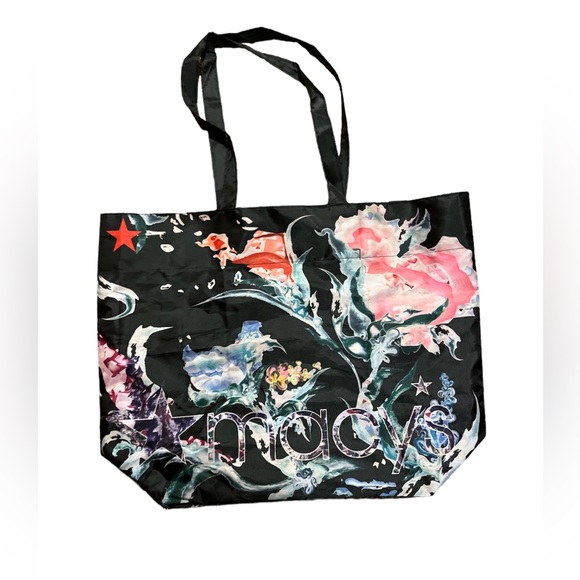 Black, Green, Pink, White, and Red Macy’s Ocean Cycle Bag From Beach to Bag - Picture 2 of 3